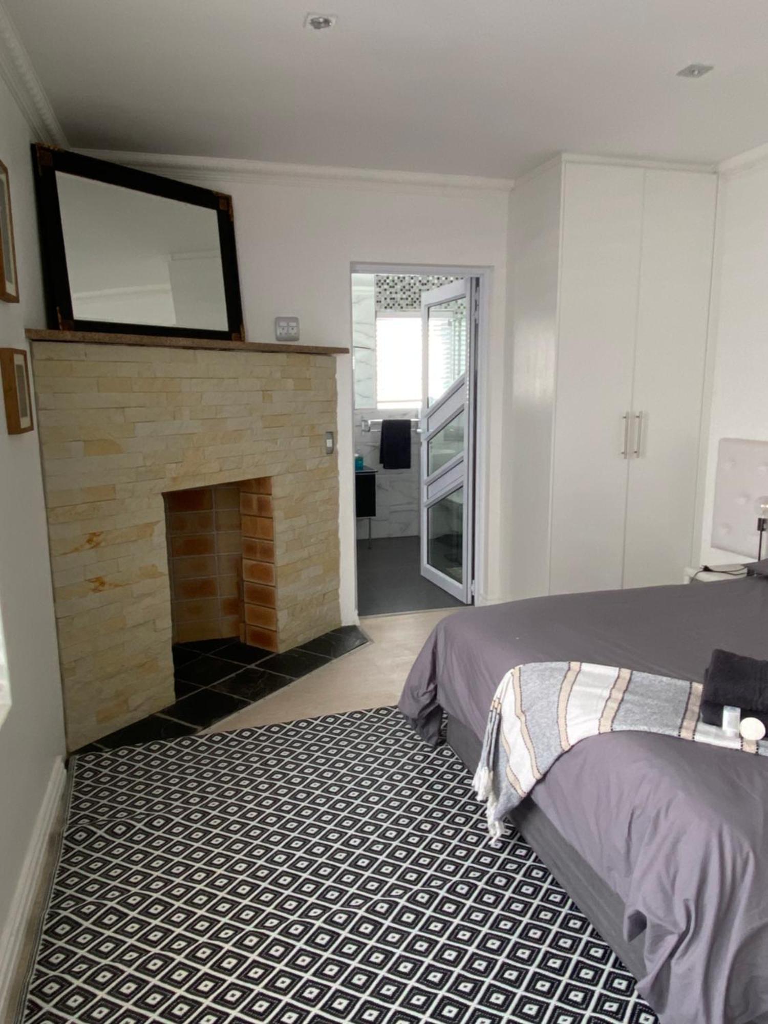 Bed And Breakfast Villa Livadia Cape Town Ngoại thất bức ảnh